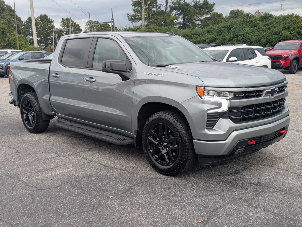 Used 2026 Chevrolet Silverado 1500 RST w/ RST Select Package RWD image 2