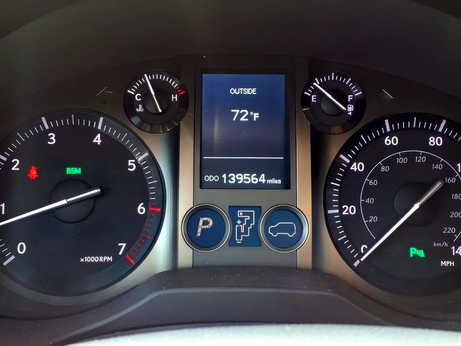 Used 2018 Lexus GX 460 Premium w/ Premium Package AWD/4WD image 24