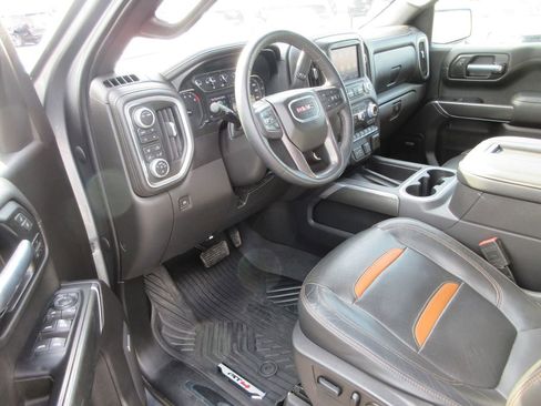 Certified 2020 GMC Sierra 1500 AT4 w/ AT4 Premium Package image 16
