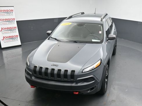 Used 2014 Jeep Cherokee Trailhawk w/ Comfort/Convenience Group image 27