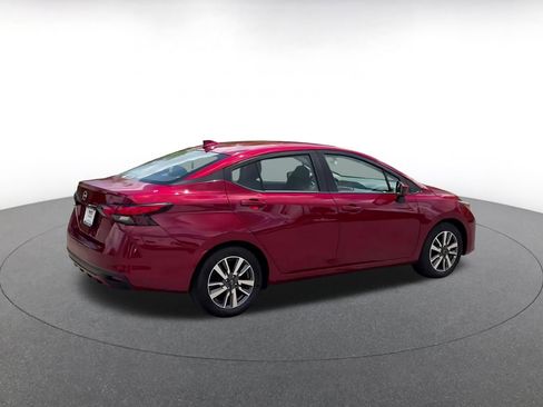 Used 2025 Nissan Versa SV FWD image 14