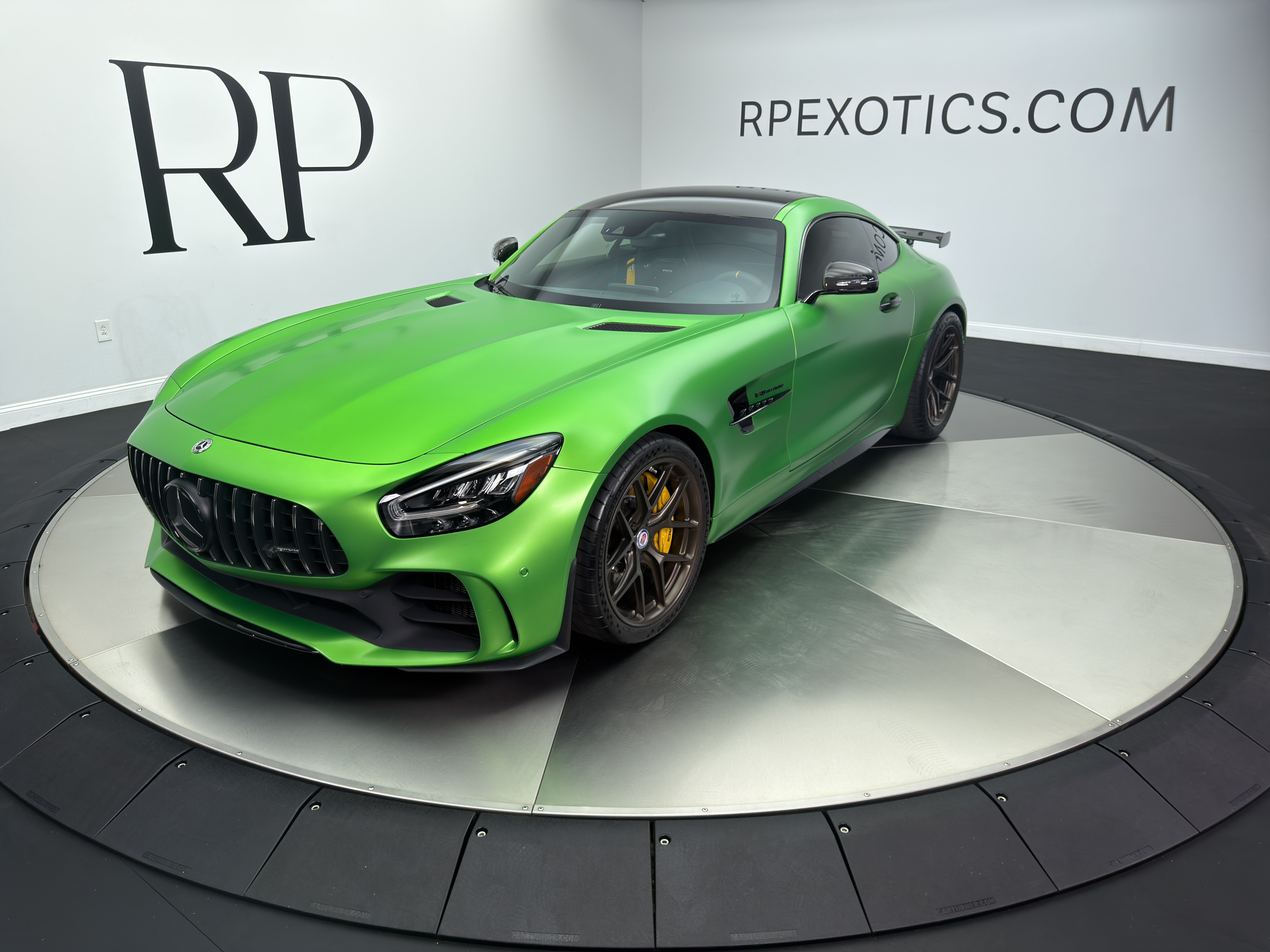 Used 2020 Mercedes-Benz AMG GT R image 1