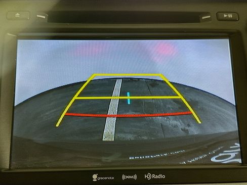 Used 2017 Toyota Highlander Limited image 23