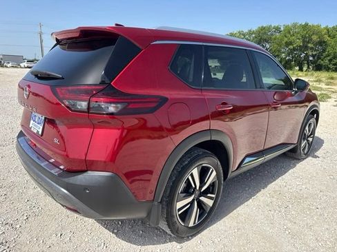 Used 2023 Nissan Rogue SL w/ SL Premium Package FWD image 6