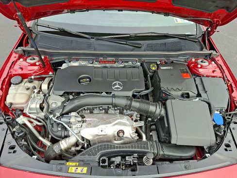 Used 2023 Mercedes-Benz CLA 250 4MATIC image 29