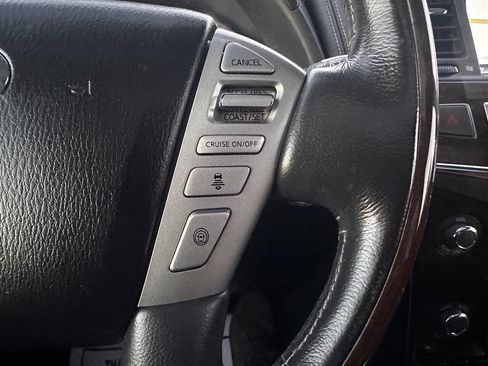 Used 2016 INFINITI QX80 4WD w/ Signature Edition Package image 18