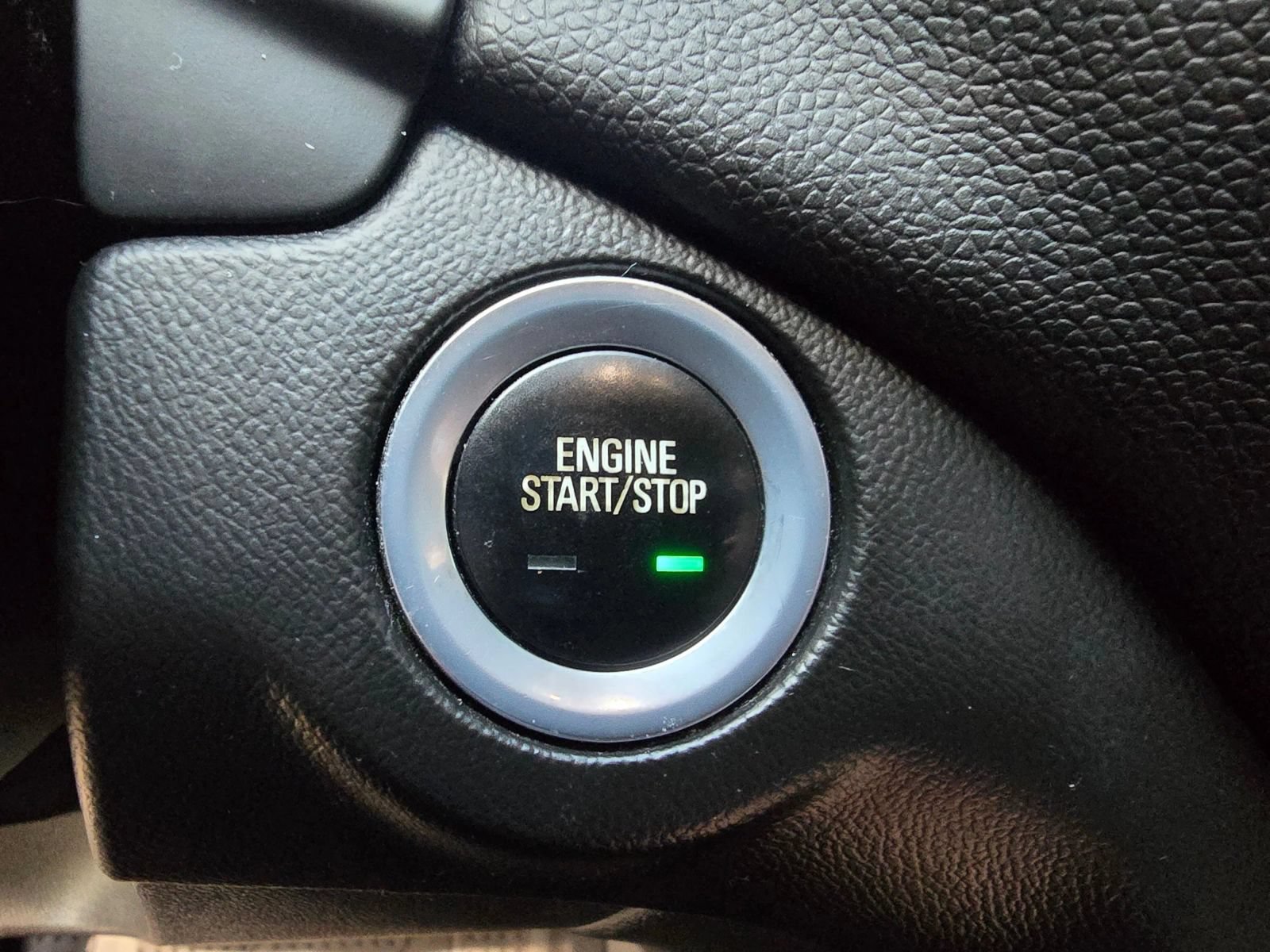 Used 2018 Chevrolet Equinox LT AWD/4WD image 26