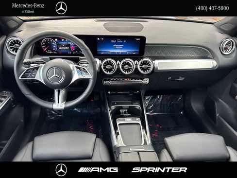 Used 2024 Mercedes-Benz GLB 250 image 24