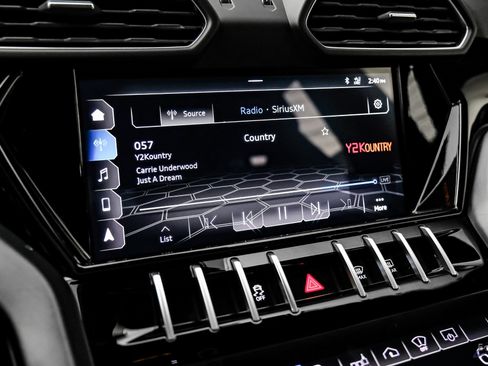 Used 2021 Lamborghini Urus image 78