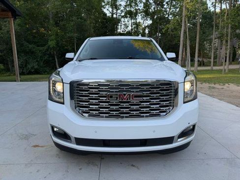 Used 2018 GMC Yukon Denali w/ Open Road Package AWD/4WD image 3