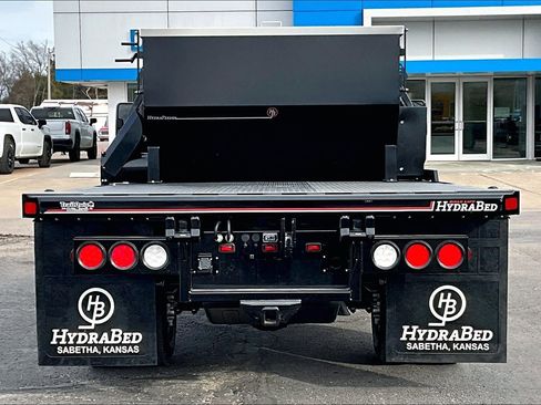 New 2026 GMC Sierra 3500 Pro image 4