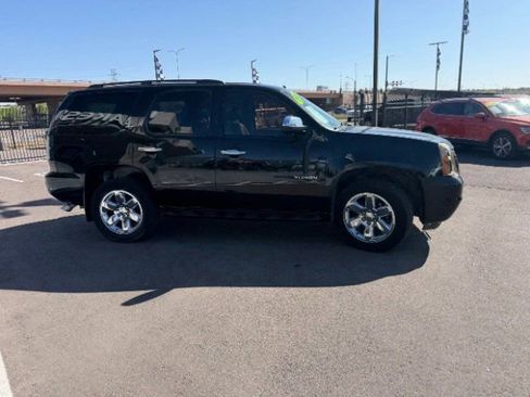 Used 2012 GMC Yukon SLT w/ SLT Chrome Package AWD/4WD image 19