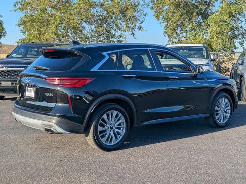 Certified 2024 INFINITI QX50 Luxe image 8