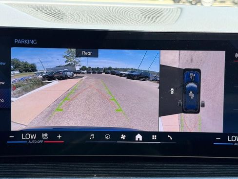 Certified 2026 BMW X7 M60i AWD/4WD image 15