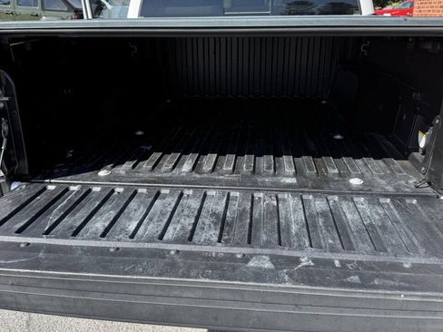 Used 2020 Toyota Tacoma TRD Sport AWD/4WD image 17