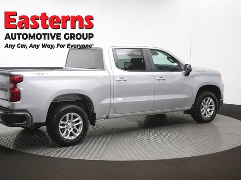 Used 2022 Chevrolet Silverado 1500 LT AWD/4WD image 44
