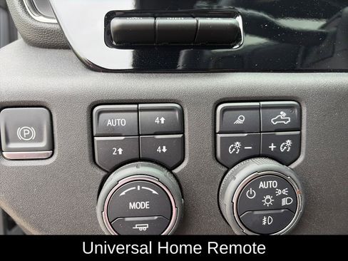 Used 2024 Chevrolet Silverado 2500 ZR2 w/ Technology Package AWD/4WD image 20