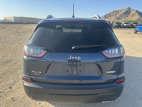 Used 2021 Jeep Cherokee Latitude Lux w/ Comfort/Convenience Group AWD/4WD image 4