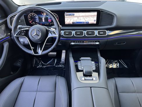New 2026 Mercedes-Benz GLS 580 4MATIC image 18