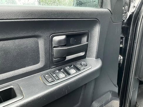 Used 2017 RAM 1500 Express w/ Black Ram 1500 Express Group AWD/4WD image 12