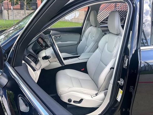 Used 2025 Volvo XC90 B6 Plus w/ Protection Package Premier AWD/4WD image 33
