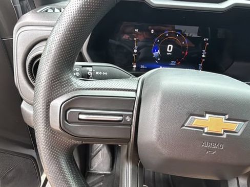 Used 2023 Chevrolet Colorado W/T RWD image 22
