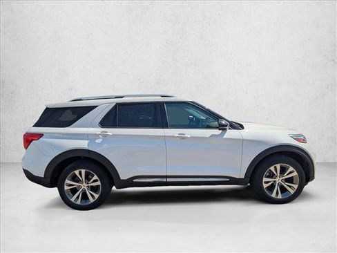 Used 2020 Ford Explorer Platinum w/ Premium Technology Package AWD/4WD image 4