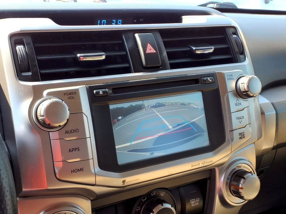 Used 2016 Toyota 4Runner SR5 AWD/4WD image 18