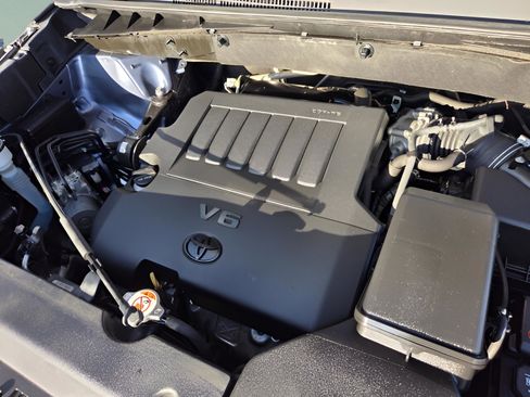 Used 2014 Toyota Highlander Limited Platinum image 31