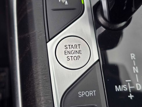 Used 2023 BMW 440i xDrive Convertible w/ Premium Package image 31