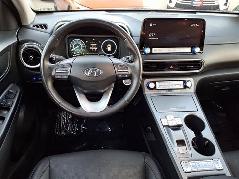 Used 2022 Hyundai Kona Limited w/ Cargo Package image 12