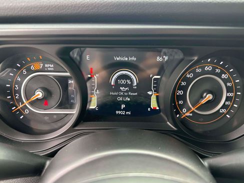 Used 2025 Jeep Wrangler Unlimited Sport AWD/4WD image 22