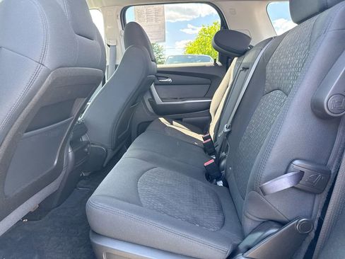 Used 2011 GMC Acadia SL w/ Preferred Package FWD image 21