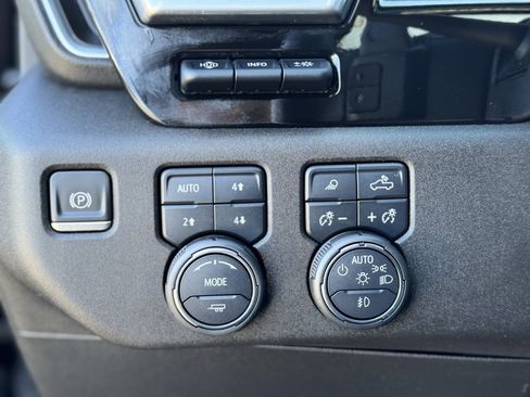 Used 2023 Chevrolet Silverado 1500 High Country w/ High Country Premium Package image 20