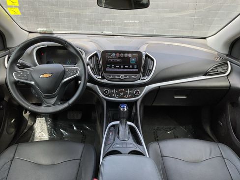 Used 2017 Chevrolet Volt LT w/ Comfort Package FWD image 15