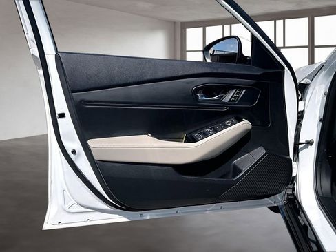 Certified 2023 Honda Accord Touring image 20