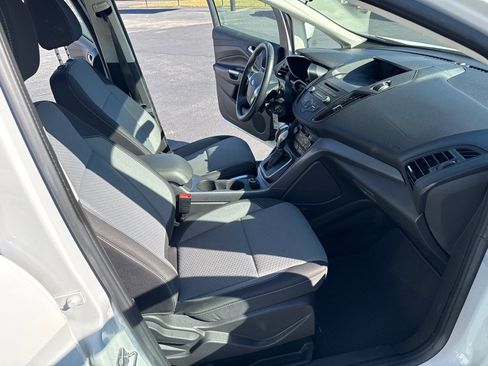 Used 2017 Ford C-MAX SE image 17