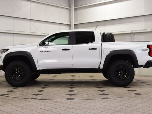 New 2026 Chevrolet Colorado ZR2 w/ ZR2 Bison Edition image 4