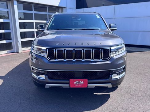 Used 2023 Jeep Wagoneer L Series II AWD/4WD image 8