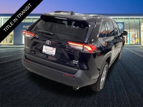 Used 2025 Toyota RAV4 XLE AWD/4WD image 25