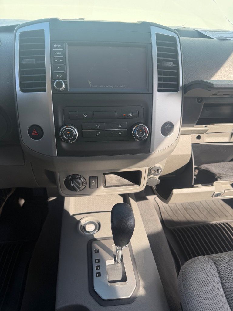 Used 2021 Nissan Frontier S AWD/4WD image 31