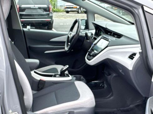 Used 2020 Chevrolet Bolt LT FWD image 17