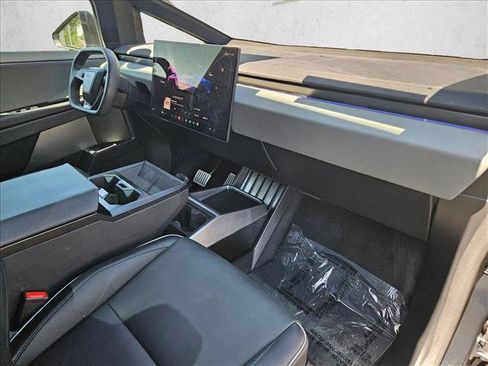 Used 2025 Tesla Cybertruck Cyberbeast AWD/4WD image 20