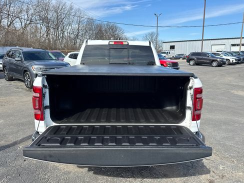 Used 2024 RAM 1500 Laramie image 21