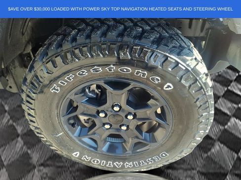 Used 2023 Jeep Wrangler Unlimited w/ Sun & Screen Package image 8