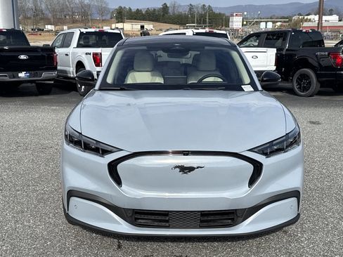 Used 2025 Ford Mustang Mach-E Premium image 2