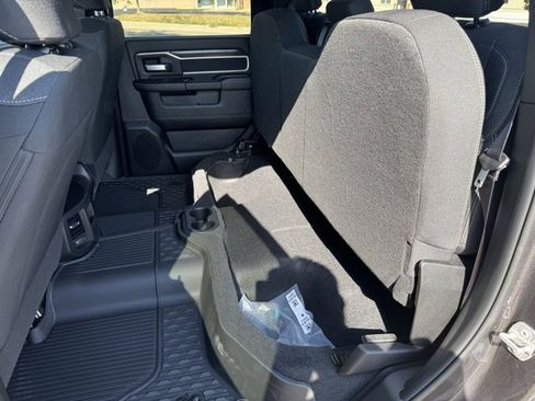 Used 2025 RAM 2500 Big Horn w/ Bed Convenience Group image 14