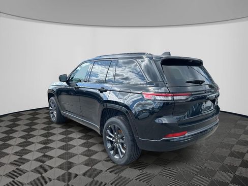 New 2026 Jeep Grand Cherokee Limited image 3