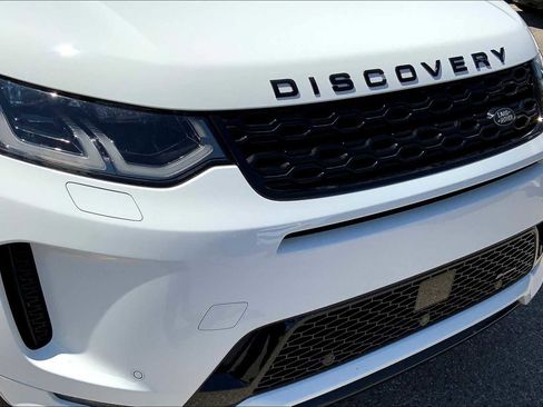 Certified 2022 Land Rover Discovery Sport SE R-Dynamic image 29