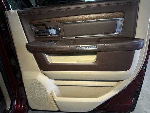 Used 2018 RAM 2500 Longhorn w/ Longhorn Southfork Package AWD/4WD image 2